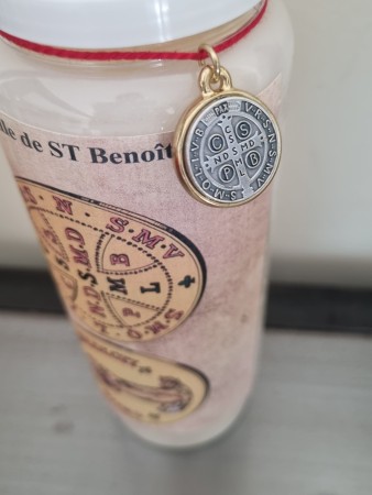 NEUVAINE + MEDAILLE Saint Benoit (Défense et protection)