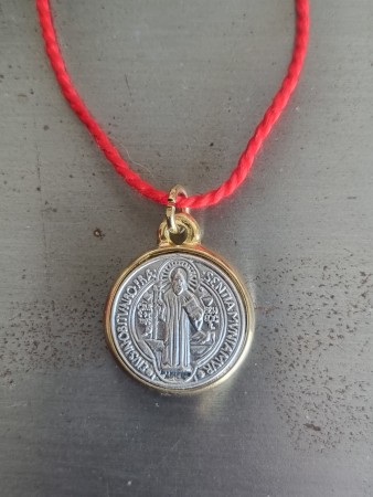 NEUVAINE + MEDAILLE Saint Benoit (Défense et protection)